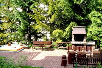 Lenkija Privát Wisła, Eksterjeras